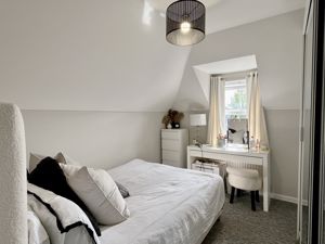 Bedroom - click for photo gallery